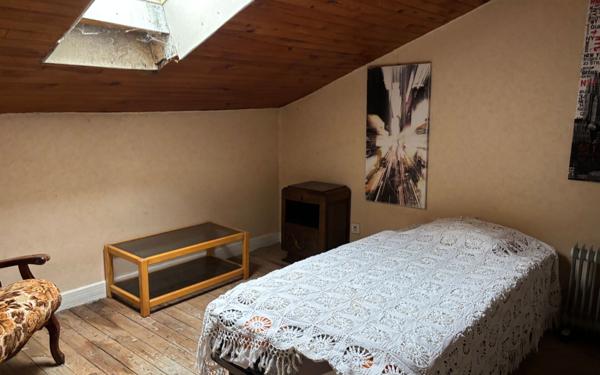 Maison à vendre    6 pièces •  Saint-Junien