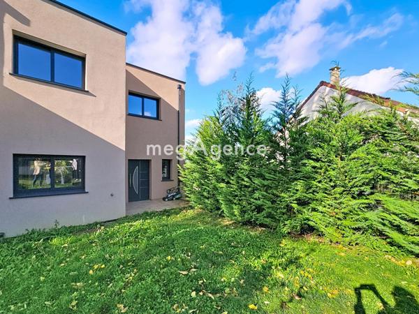 Maison à ORGEVAL, 78630 - 5 pièces 108m²