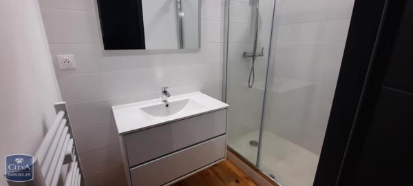 Appartement à louer 2 pièces 43.88m²