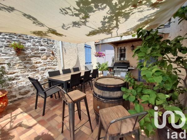 Maison à vendre 4 pièces 130 m² Saint-Julien-les-Rosiers