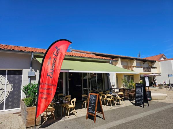 CHARMANT RESTAURANT DANS LE TRIANGLE D'OR