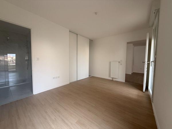 Appartement Saint Pierre Du Perray 2 pièce(s) 46.80 m2