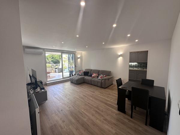 À louer Appartement 3 pièces 73M²75 meublé entièrement rénové Résidence Les Dunes d'Or (Le Couchant)