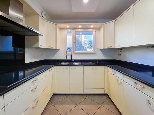 Grand T5 familial de 135 m² avec jardins, terrasses et double garage – Chambéry Bissy