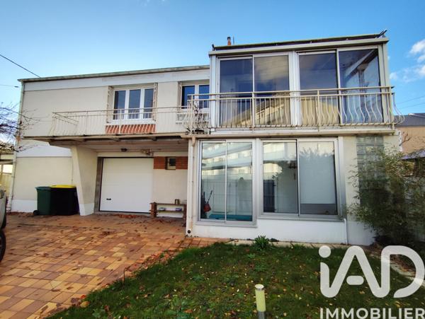 Maison à vendre 6 pièces 117 m² Saint-Jean-de-la-Ruelle