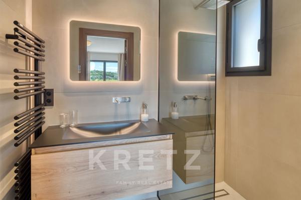 Villa rénovée avec vue mer