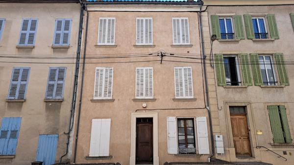 A vendre, sur Digne les bains Maison bourgeoise du XIX siècle de 238m²