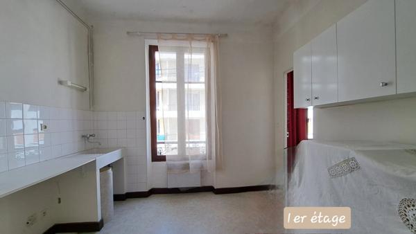 A vendre, sur Digne les bains Maison bourgeoise du XIX siècle de 238m²