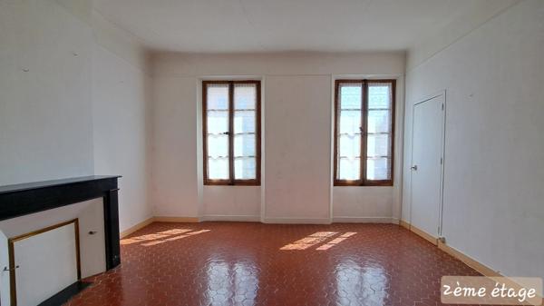 A vendre, sur Digne les bains Maison bourgeoise du XIX siècle de 238m²