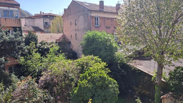 A vendre, sur Digne les bains Maison bourgeoise du XIX siècle de 238m²