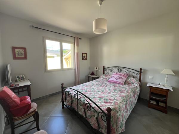 Tarascon-sur-Ariège (09400) EXCLUSIVITE - O TRAVAUX ! Tarascon sur Ariege - Maison 4 faces de 135 m2 - Plain pied - 3/4 chambres sur terr