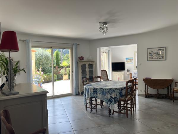 Tarascon-sur-Ariège (09400) EXCLUSIVITE - O TRAVAUX ! Tarascon sur Ariege - Maison 4 faces de 135 m2 - Plain pied - 3/4 chambres sur terr