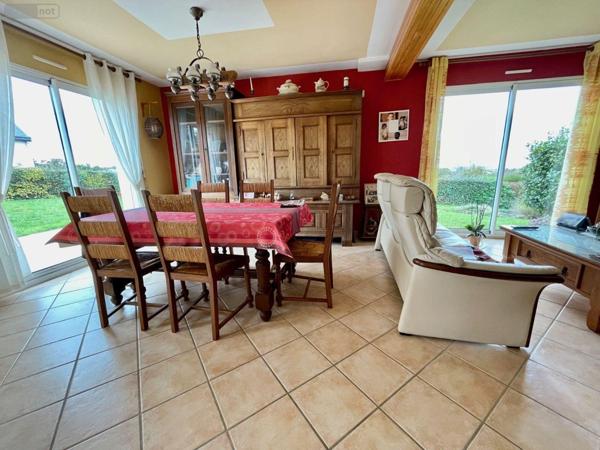 Maison à vendre à Trédrez-Locquémeau dans les Côtes-d'Armor (22300), ref : A11