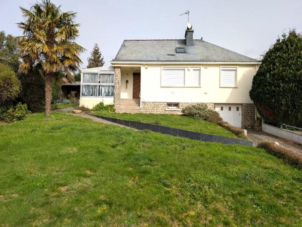 Maison sur sous-sol complet sur 880 m2 de terrain