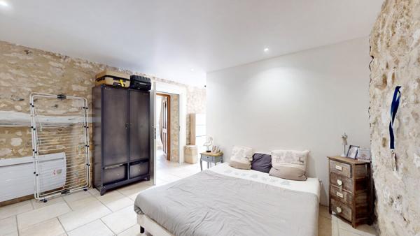 Belle maison 4 chambres, avec un bel espace extérieur dans un quartier calme à MANTES LA VILLE