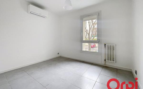 Appartement à vendre    4 pièces • 75,53 m2 Marseille 11