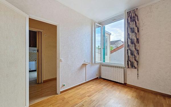 Maison à vendre    2 pièces • 55 m2 Nanterre