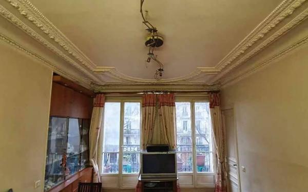 Appartement à vendre    4 pièces • 79,38 m2 Paris 10