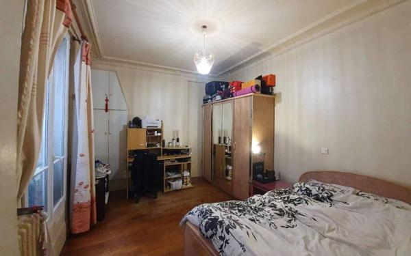 Appartement à vendre    4 pièces • 79,38 m2 Paris 10