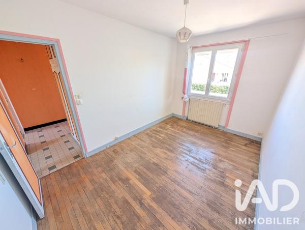 Maison à vendre 4 pièces 75 m² Lussac-les-Châteaux