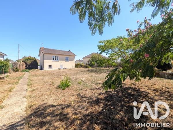 Maison à vendre 4 pièces 75 m² Lussac-les-Châteaux