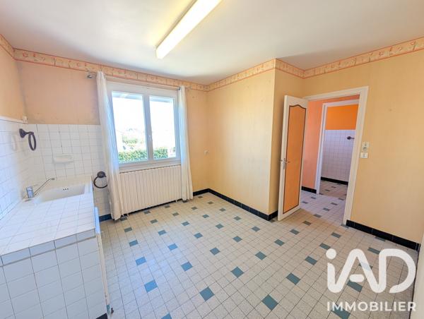 Maison à vendre 4 pièces 75 m² Lussac-les-Châteaux