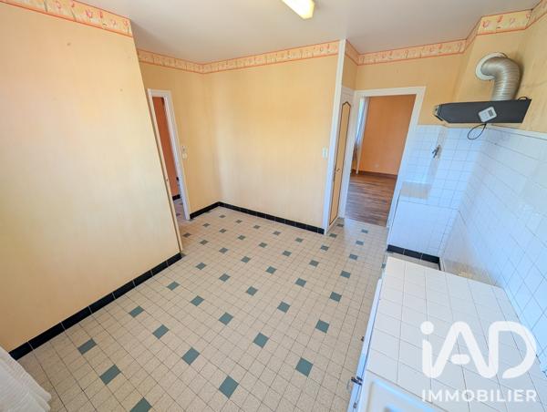 Maison à vendre 4 pièces 75 m² Lussac-les-Châteaux