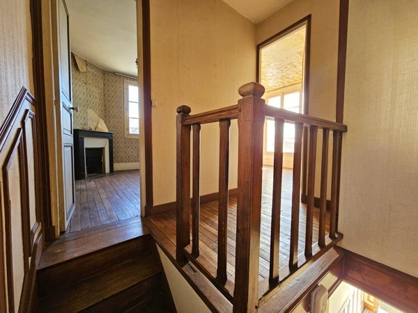 Villecresnes (94440) Maison à rénover en plein centre-ville !