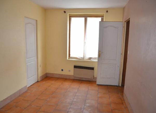 Maison à vendre    6 pièces •  Moulins-la-Marche