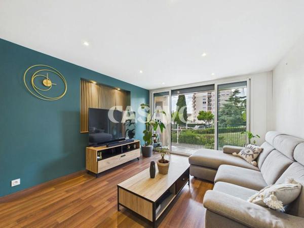 Vente Appartement 4 pièces de 85m² - 69800 Saint-Priest