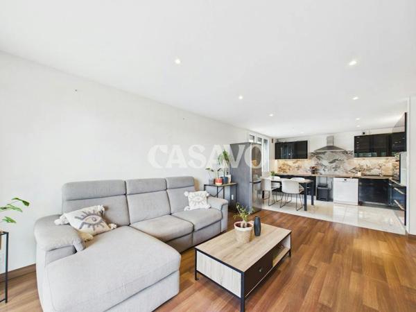 Vente Appartement 4 pièces de 85m² - 69800 Saint-Priest