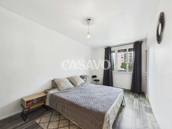 Vente Appartement 4 pièces de 85m² - 69800 Saint-Priest