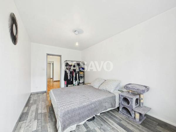 Vente Appartement 4 pièces de 85m² - 69800 Saint-Priest