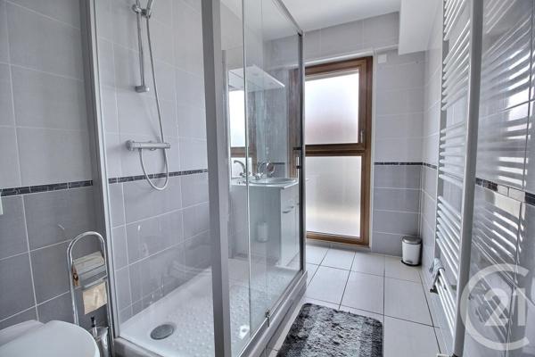 Appartement à vendre  4 pièces - 111,24 m2 DAGNEUX - 01