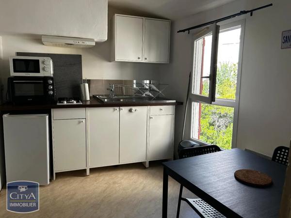 Appartement à louer 1 pièce 21.77m² Clermont-l'Hérault (34800)