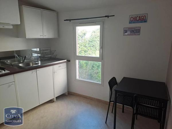 Appartement à louer 1 pièce 21.77m² Clermont-l'Hérault (34800)