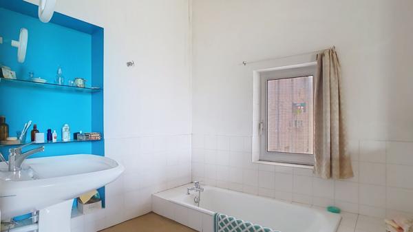 Maison de maître à vendre à Tonneins - 6 pièces, 270 m² avec garage et parc