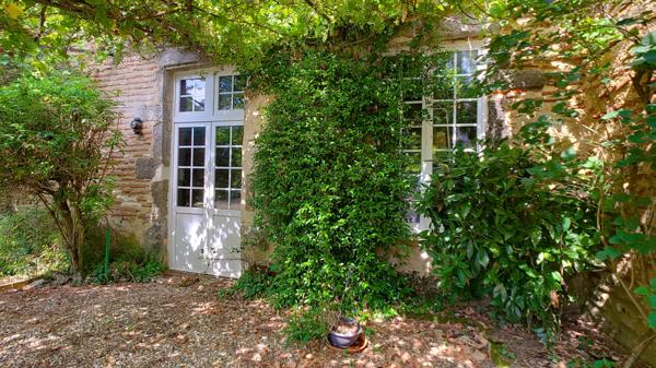 Maison de maître à vendre à Tonneins - 6 pièces, 270 m² avec garage et parc