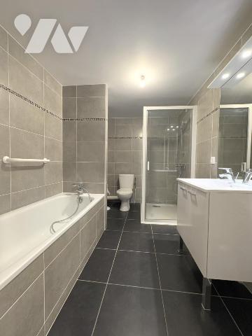 Tinqueux, T4 avec ascenseur, terrasses et garage