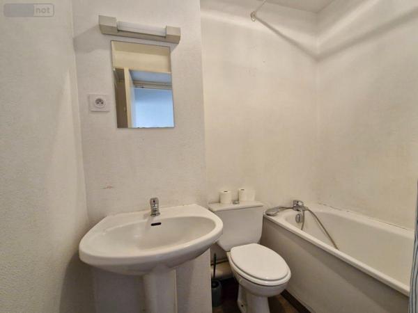 Appartement à vendre à Rennes en Ille-et-Vilaine (35000), ref : 220-NR   
Sud