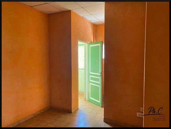 Local professionnel de 65m² à louer - DUCOS