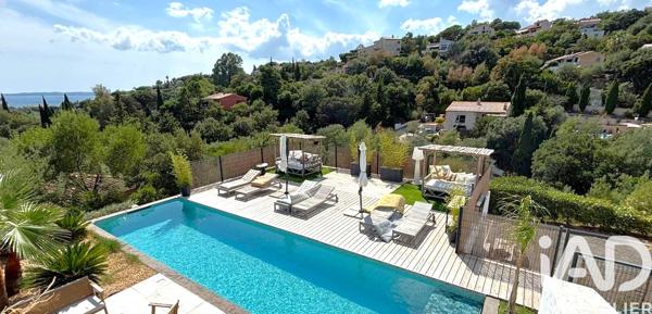 Maison (prestige) à vendre 7 pièces 205 m² Roquebrune-sur-Argens