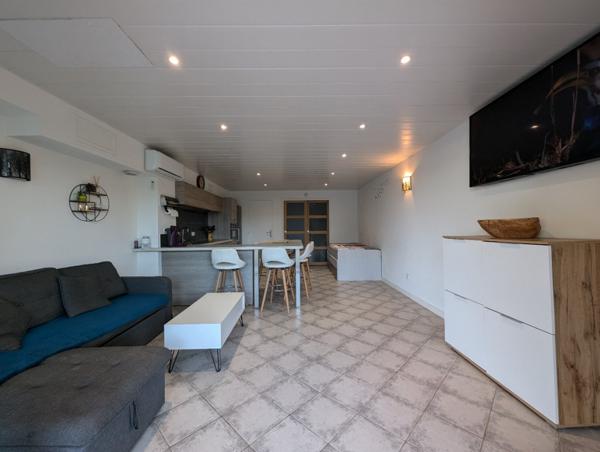 Appartement 2 pièces en rez-de-jardin vendu loué, à 50 mètres de la plage