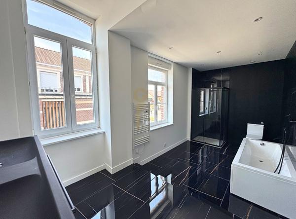 Maison de famille rénovée à deux pas des commerces
