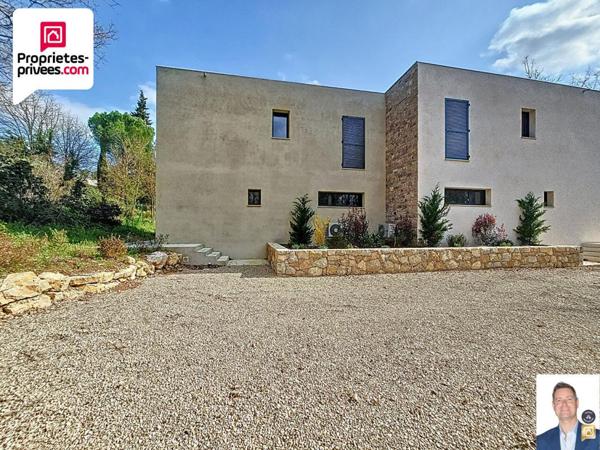 MAISON NEUVE 4 PIECES  AVEC JARDIN ET PLACES DE PARKING