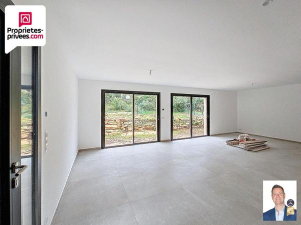 MAISON NEUVE 4 PIECES  AVEC JARDIN ET PLACES DE PARKING