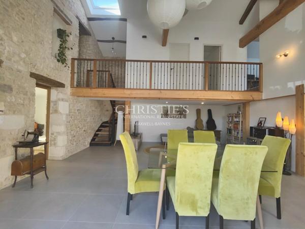 ESPRIT LOFT DANS UN CHAI REHABILITE
