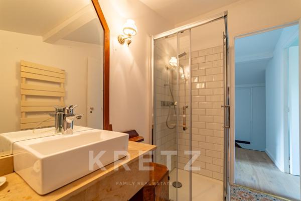 Villeneuve-lès-Avignon – Maison de 175 m2 sur 1088 M2 jardin -piscine