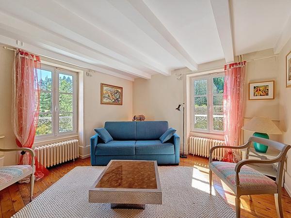 Maison en pierre dans parc au calme sur 6 000 m²