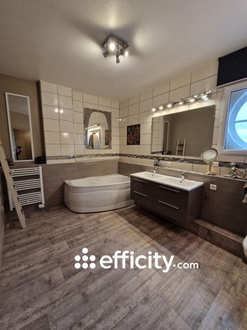 Maison 6 pièces - 208 m²